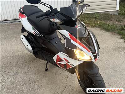 Aprilia SR 50 R Factory (2013)