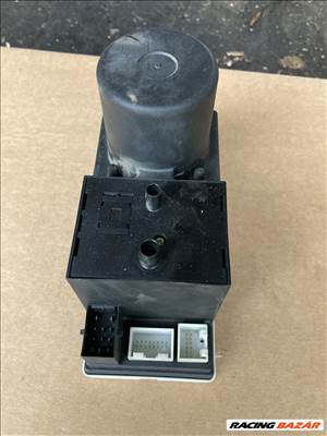 Audi A3 (8L), Audi A4 (B5 - 8D) Központi zár kompresszor centrál vezérlő  8l0862257e