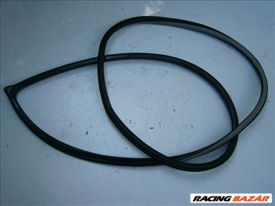 Mitsubishi Grandis bal első kédergumi
