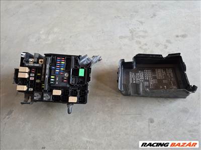 KIA XCEED (CD) 1.0 T-GDI biztosíték doboz 