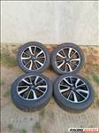  5x114.3 lyukosztású Nissan 19" újszerű (gyári felni) alufelni, rajta 225/55 újszerű téli gumi 