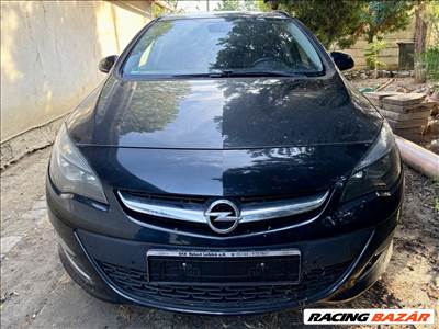 Opel Astra J 1.7 CDTi Gyári Bontott Alkatrészei Eladó A17DTS / Karosszéri Vágott negyed