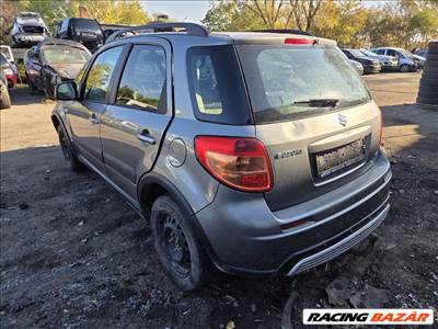 Suzuki SX4 I 1.6 VVT i-4WD CSOMAGTÉR ajtó 