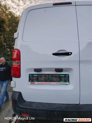 Toyota Proace II Bal hátsó ajtó 