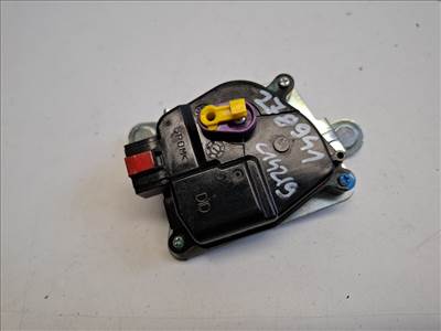 Hyundai I 20 (PB) csomagtérajtózár motor