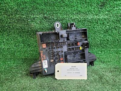 Opel Insignia Biztosítéktábla Utastér B00006121 1327732102