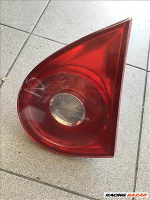 Volkswagen Golf V jobb hátsó belső lámpa 1K6945094E