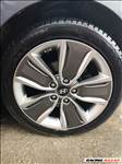  17" újszerű Hyundaí alufelni, rajta 225/45 újszerű Goodyear  VECTRO négyévszakos gumi 