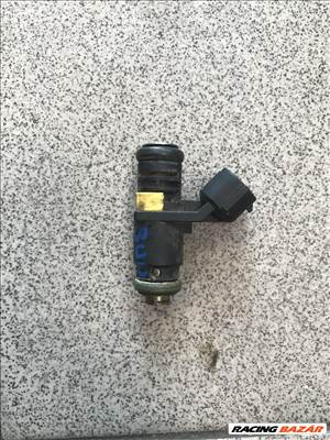 Volkswagen Golf V 1.4 16V BUD injektor 036906031AG