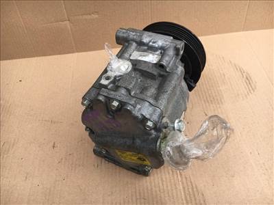 FIAT PANDA (169_), PANDA / PANDA CLASSIC (169_), ABARTH 500, 500 / 595 / 695, ABARTH 500C / 595C / 695C, LANCIA YPSILON (843_), LANCIA Y (840_), FIAT 500 (312_), LANCIA MUSA (350_), FIAT BRAVO II (198_), RITMO III (198_), FIAT PANDA dobozos/ferdehátú (169_), FIAT IDEA (350_), LANCIA YPSILON (312_), FIAT PUNTO (188_), FIAT PANDA (312_, 319_), FIAT PUNTO dobozos/ferdehátú (188_), FIAT STILO (192_), FIAT STILO Multi Wagon (192_), FIAT DOBLO egyterű (119_, 223_), DOBLO MPV (119_, 223_), FIAT DOBLO Dobozos/egyterű (223_), DOBLO MONOCAB (223_), FIAT GRANDE PUNTO (199_), PUNTO (199_), FORD KA (RU8), FIAT 500 C (312_), FIAT PANDA VAN (312_, 519_) Klímakompresszor 0.9-1.4  51747318