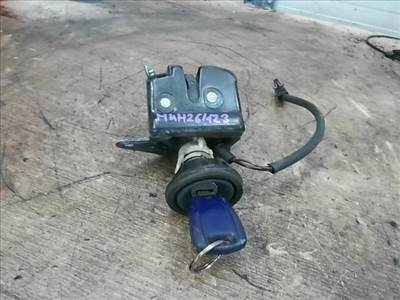 FIAT PUNTO II. Csomagtérajtó zárszerkezet