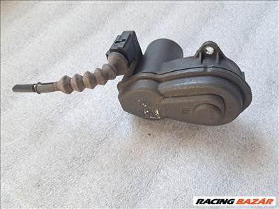 NISSAN X-TRAIL (T32) Bal kézifék motor 