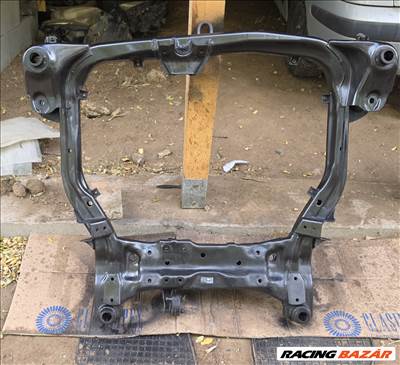 Hyundai i30 (FD) Első bölcső Felujitott 