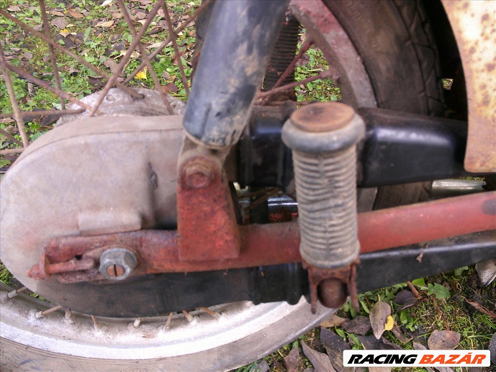 Simson SR4-2 (1973) KISMOTOR HIÁNYOSAN-BEÁLLT MOTORRAL ALKATRÉSZNEK ELADÓ 75. kép