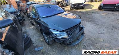 Opel Insignia A bontott alkatrészei