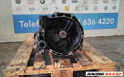 Ford CA6R-7002 LBD bontott váltó