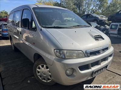Hyundai H-1 Starex 2.5D bontott alkatrészei