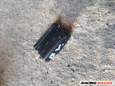 Opel Vectra B belső visszapillantó aljzat szélvédőre