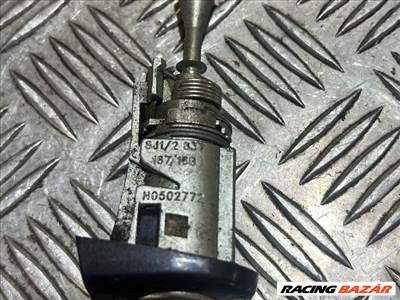 Audi TT (8J) Bal első Zárbetét 8j1837167