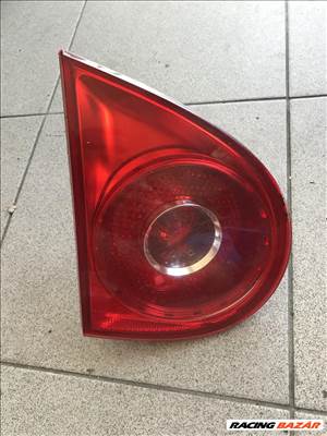 Volkswagen Golf V bal hátsó belső lámpa 1K6945093E