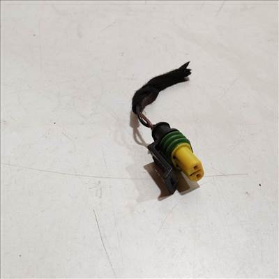 204171 Alfa Romeo GT 2003-2010 2003-2010 Lámpa , Fényszóró elektromos csatlakozó Használt sima jobb hátsó 60681558
