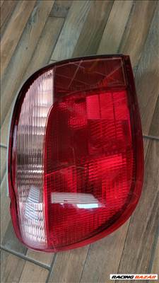 Toyota Yaris I. Bal hátsó lámpa