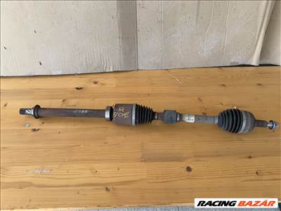 Dacia Duster jobb első féltengely,automata 1,5 dci 71ezer km 391004692r