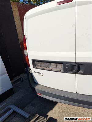 Opel combo d bal hátsó ajtó  51810626