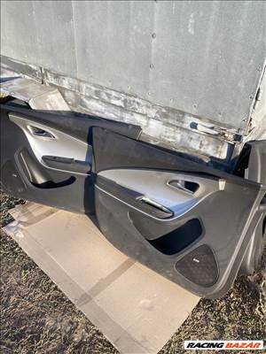 Opel Ampera oldalajtó kárpitok szép állapotban
