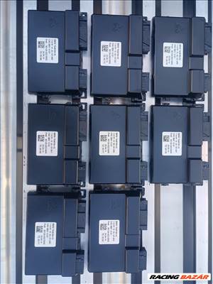 BMW i3 I01 töltésvezérlő modul BMS  7648785 764878502