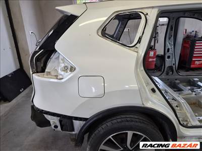 NISSAN X-TRAIL (T32) jobb hátsó sárvédő negyed 